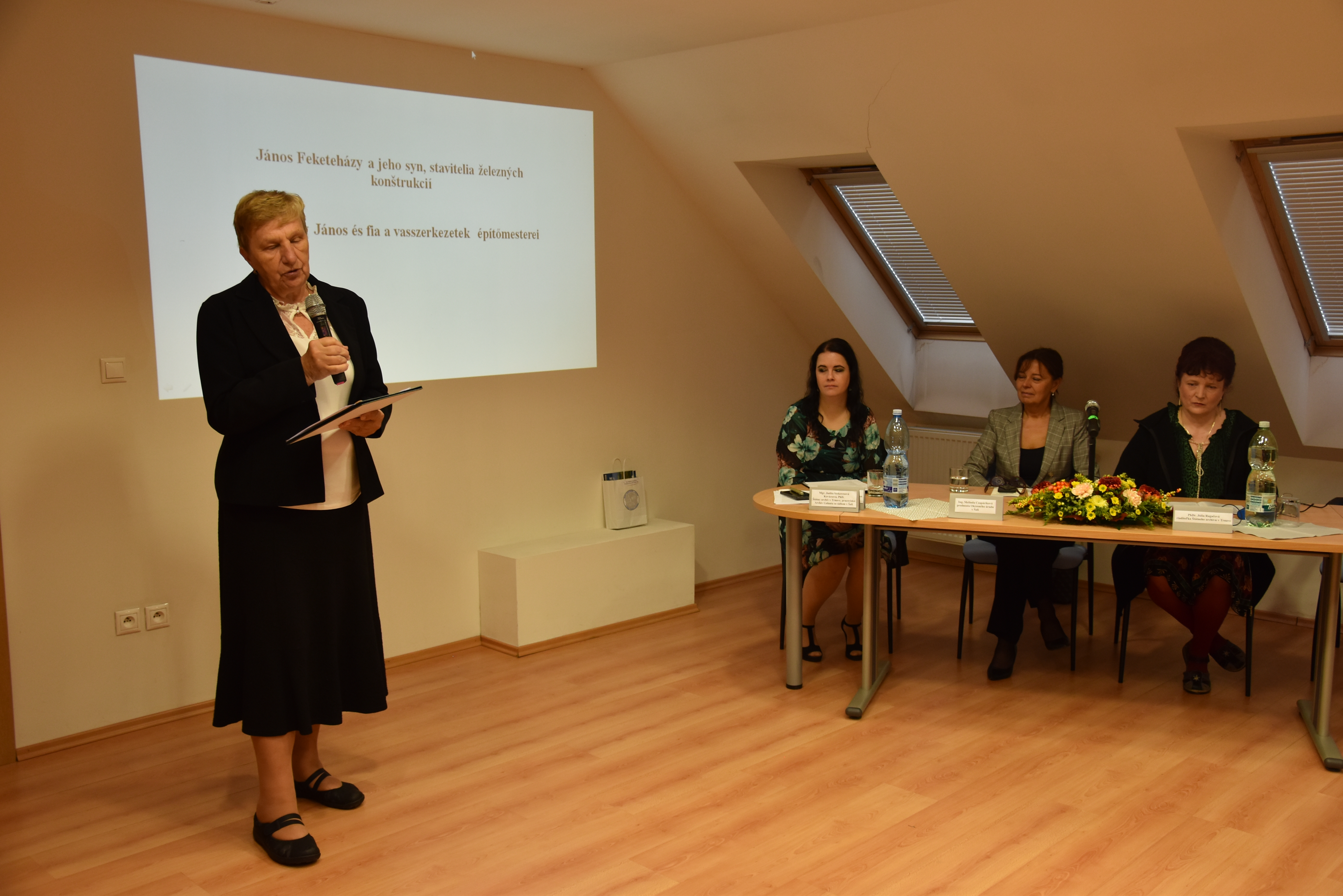 PhDr. Veronika Nováková, PhD. - počas svojej prednášky